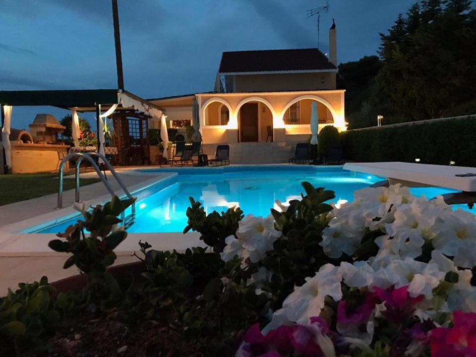 Villa Vs Vathí Exteriör bild